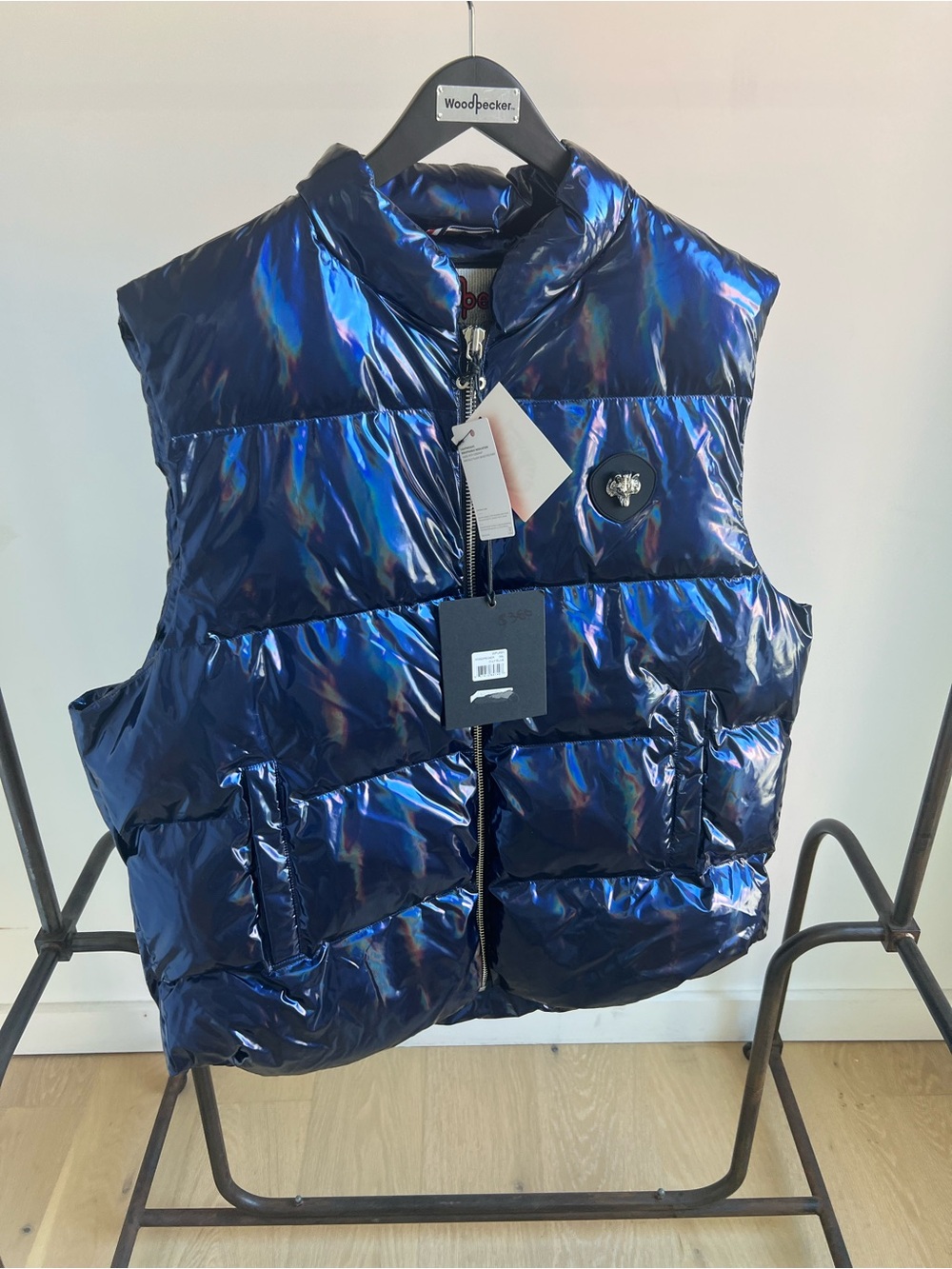 WOODPECKER MENS vest size XXL NWT